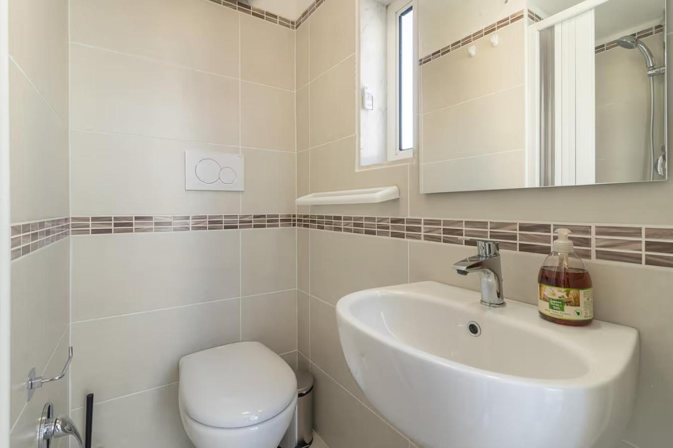 House Carola Apartment Бари Екстериор снимка
