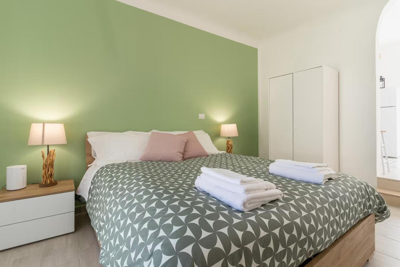 House Carola Apartment Бари Екстериор снимка